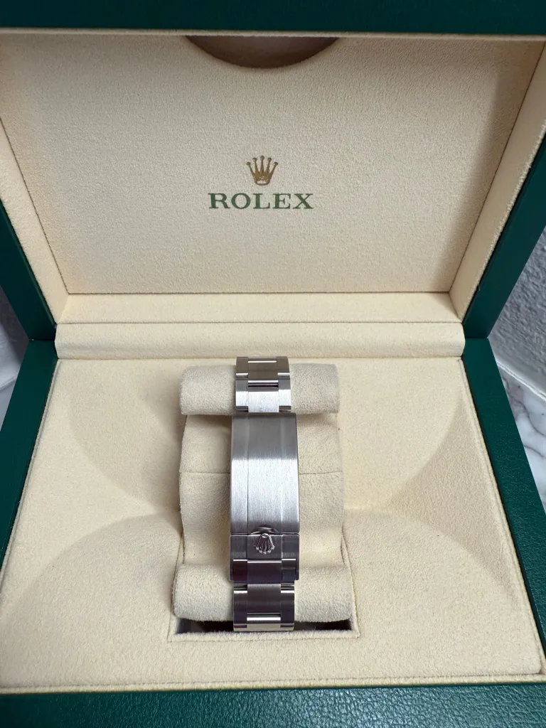 Rolex 124060 Submariner No Date – BRAND NEW - Image 6