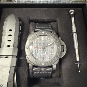 Panerai PAM 1039 Submersible Luna Rosa GMT Carbotech 47mm luxury watch for sale at EPOCH & CO TIMEPIECES